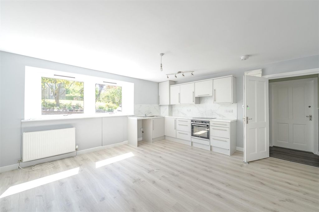 Property photo 3 of 7 Apartment_17B_Bridgend-04.Jpg