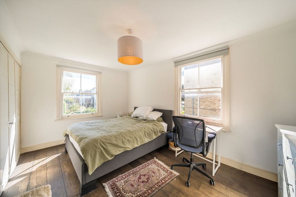 Property photo 3 of 5