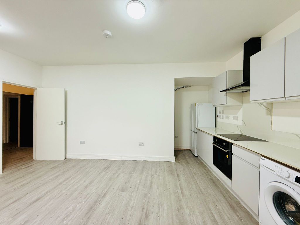 Property photo 2 of 7 Whatsapp Image 2025-11-07 At 10.50.52