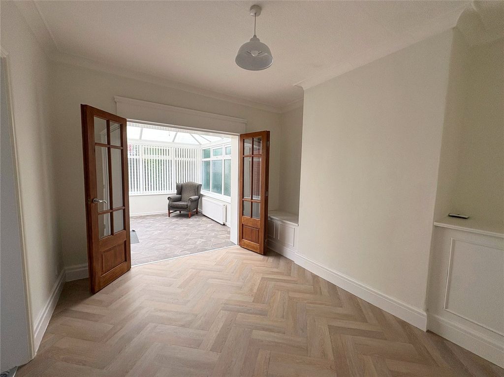 Property photo 3 of 15 Dining Room