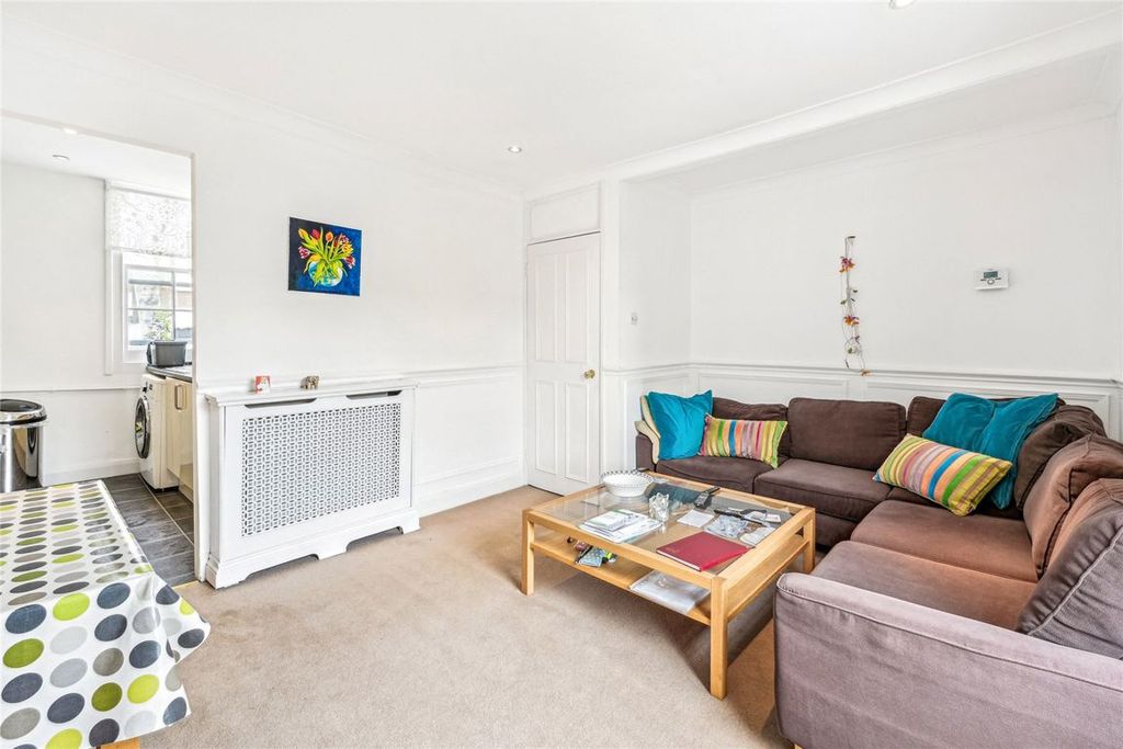 Property photo 3 of 6