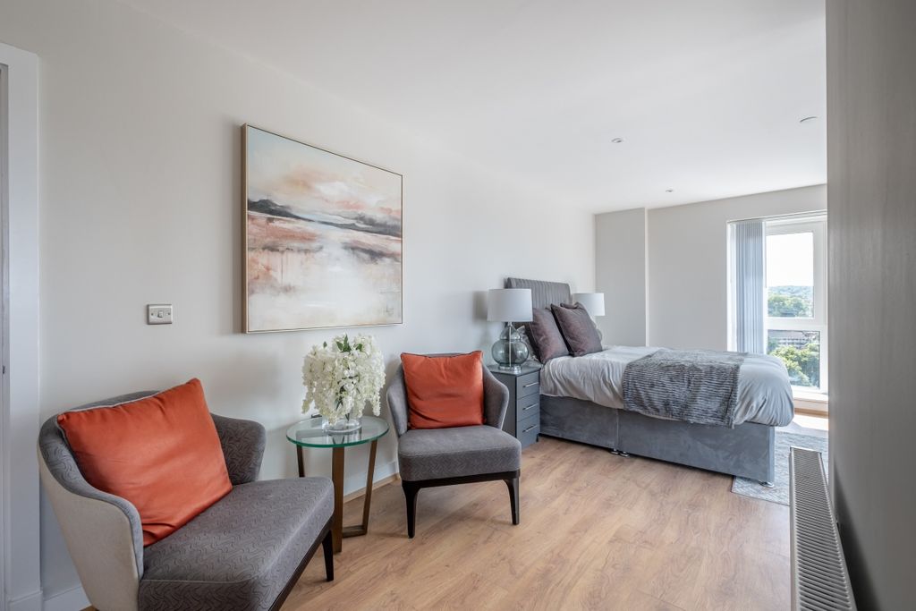 Property photo 3 of 21