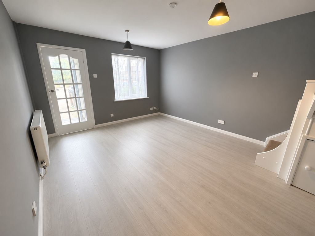 Property photo 2 of 6 5339062
