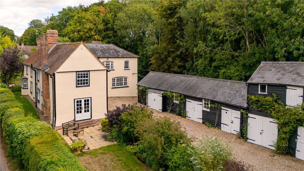 Property photo 1 of 16 Front