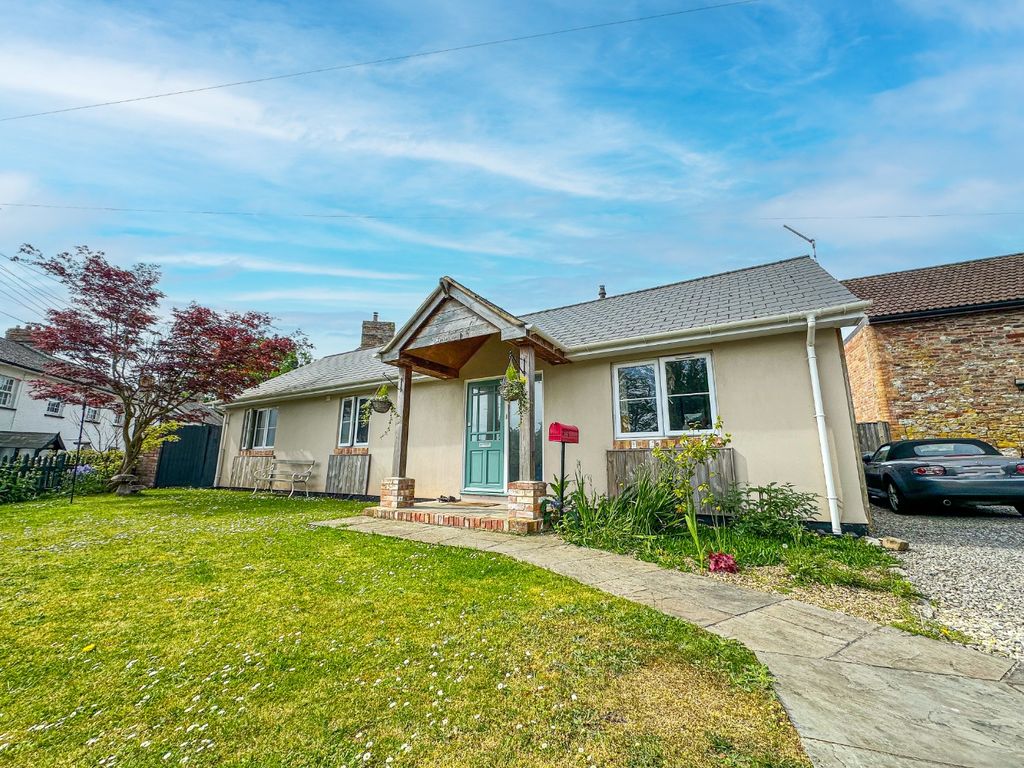 Property photo 3 of 26 49371611