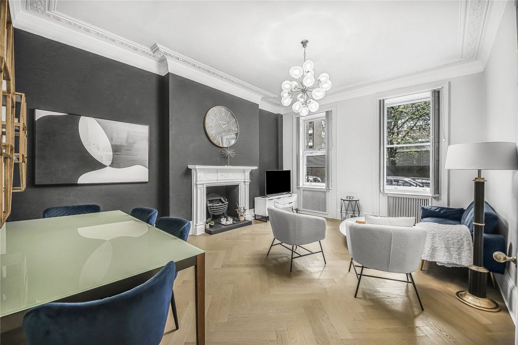 Property photo 2 of 8 Picture No. 34