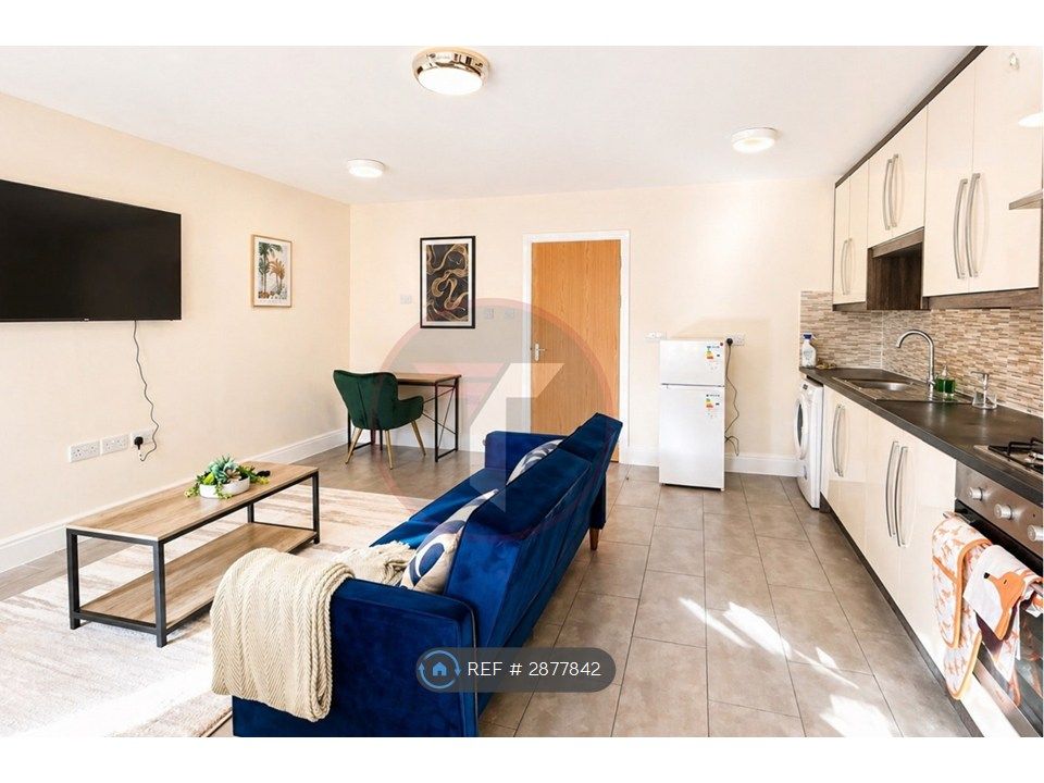 Property photo 2 of 17 Kitchen