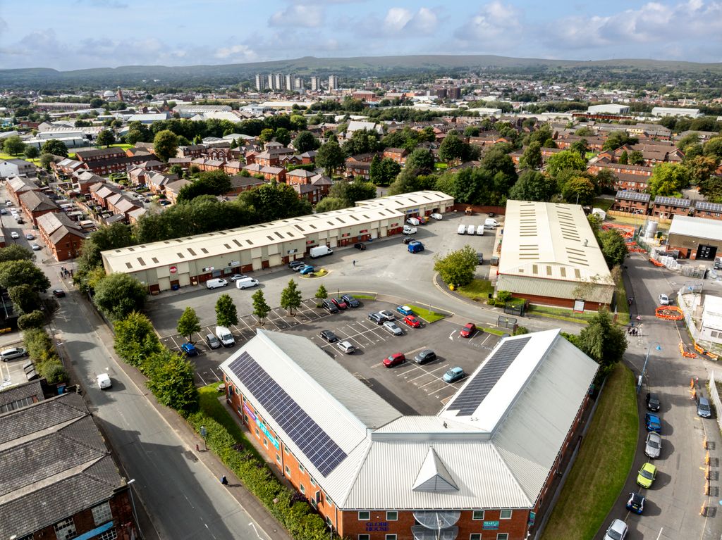 Property photo 2 of 7