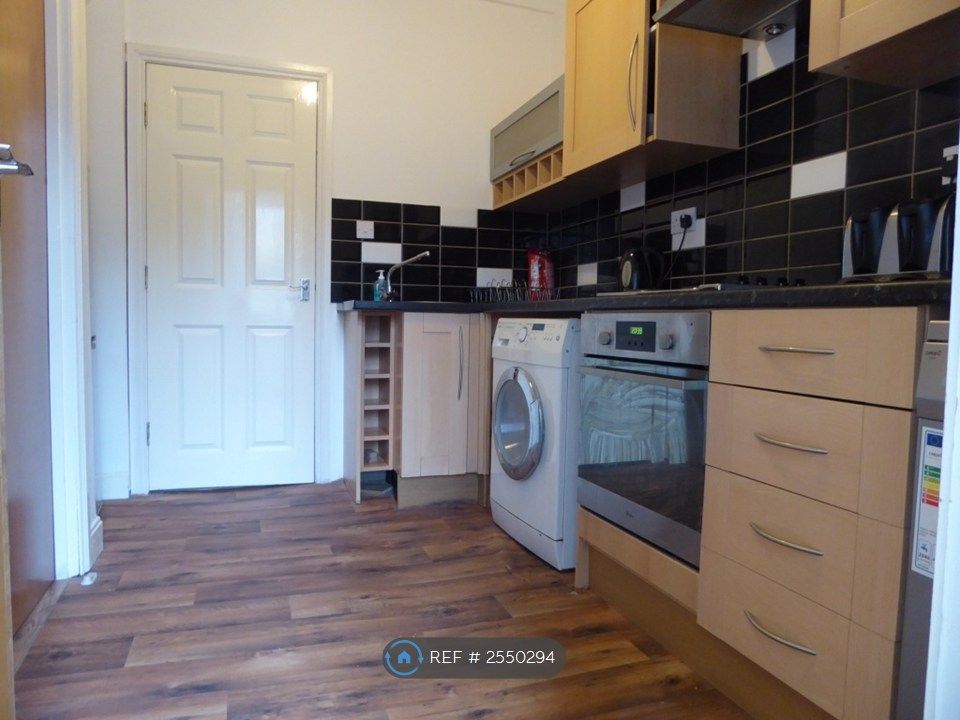 Property photo 1 of 2