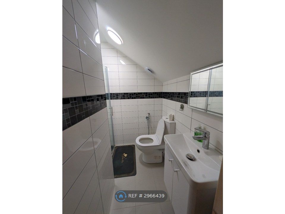 Property photo 3 of 12 Top Floor Bathroom