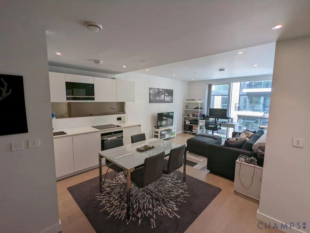 Property photo 1 of 5 1 Bed To Rent, Fairview House, Lockgate Road, Fulham, Sw6