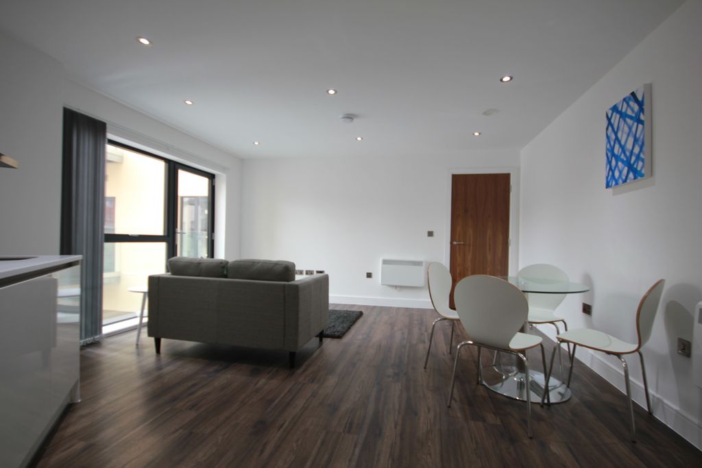 Property photo 2 of 9