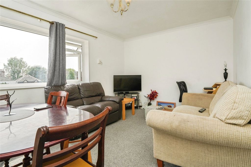 Property photo 2 of 8 Picture No. 04
