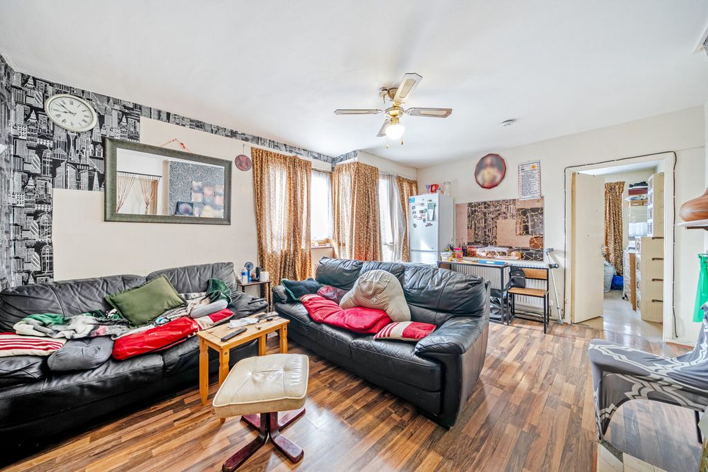 Property photo 2 of 13 1459581-7-6A06F30...
