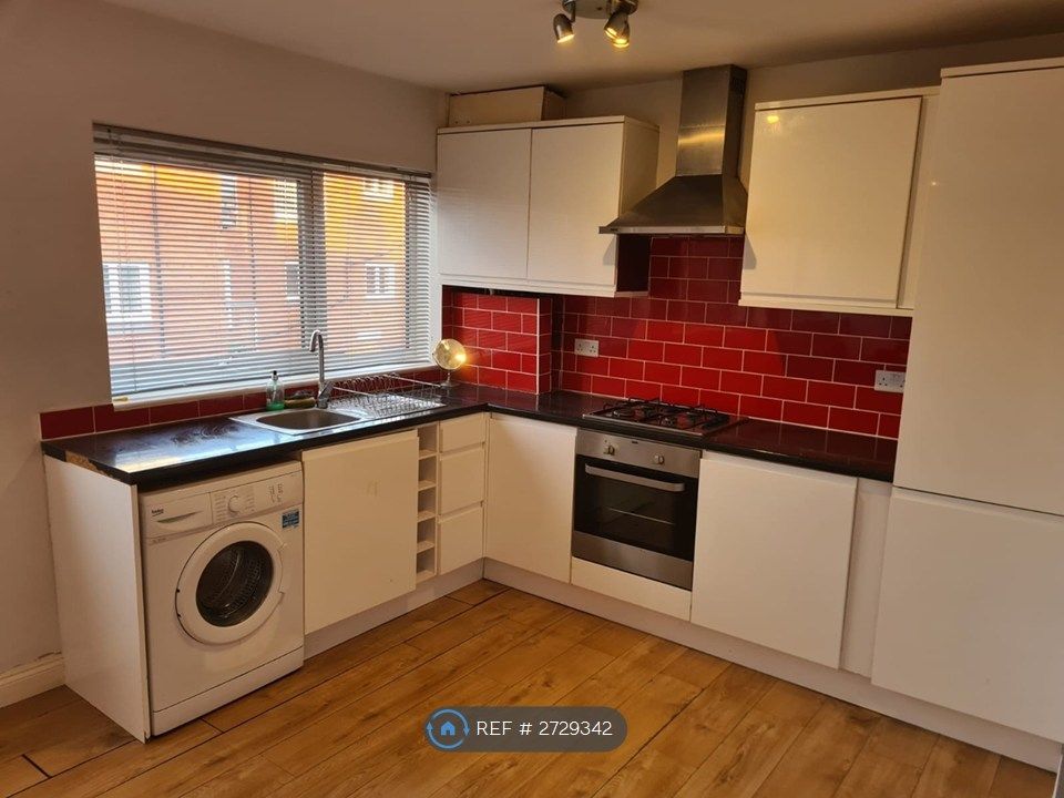 Property photo 2 of 5