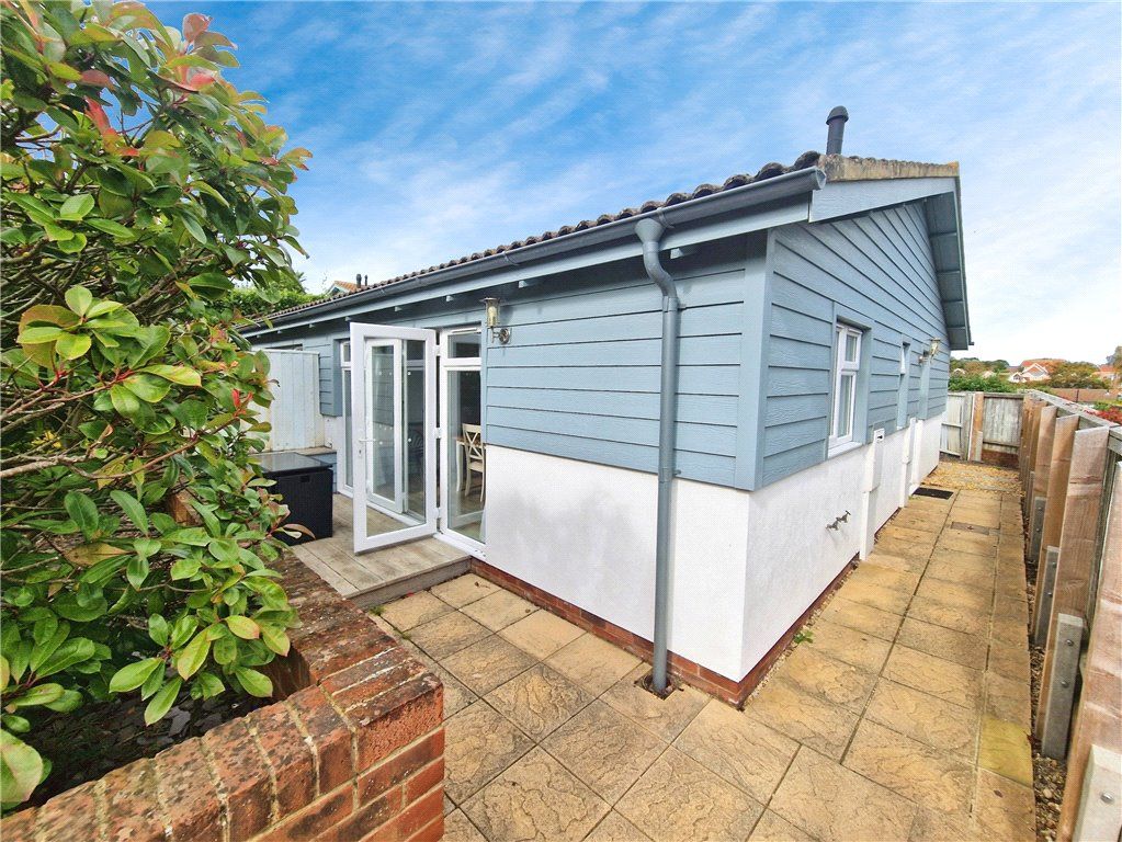 Property photo 1 of 12 Front