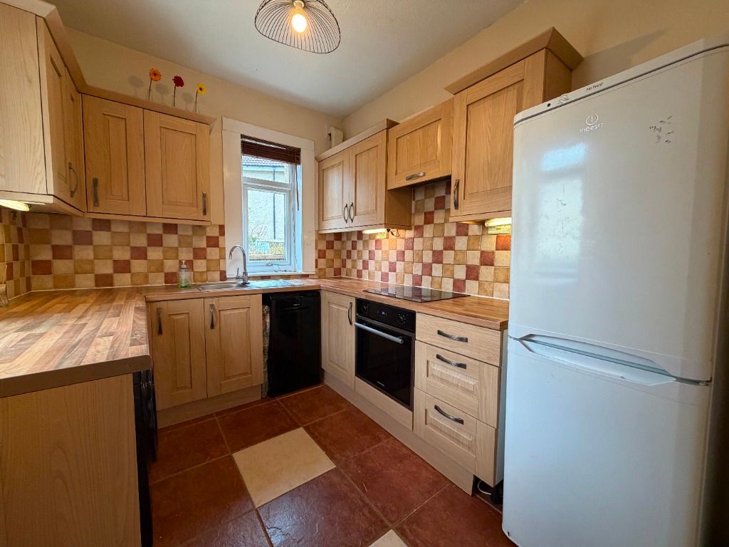 Additional image 10 of 2 bed flat to rentBruce Road, Paisley, Renfrewshire PA3