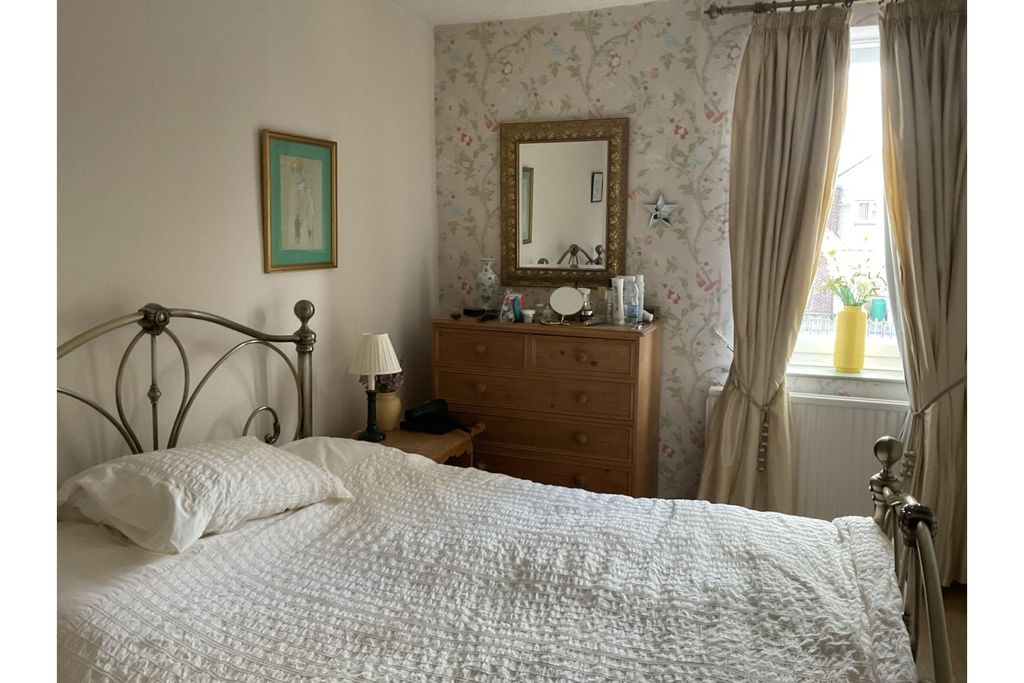 Property photo 2 of 4
