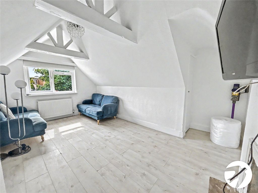 Property photo 2 of 22 Picture No. 69