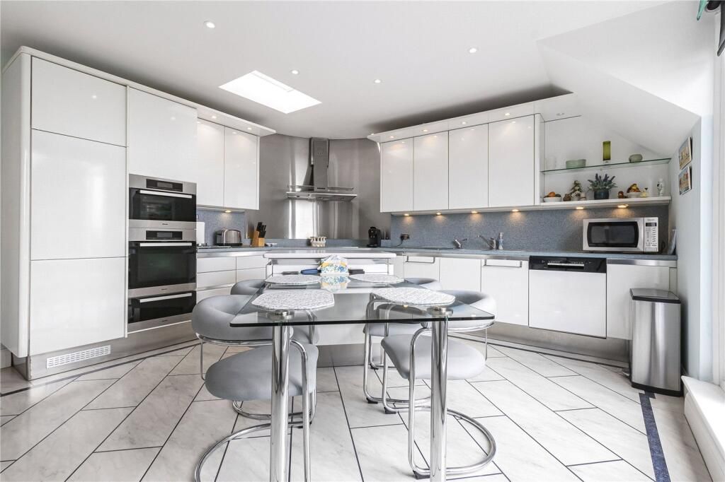 Additional image 19 of 3 bed flat for saleClaremont Heights, Enfield EN2