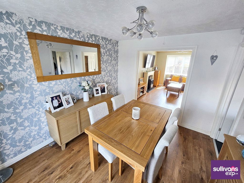 Property photo 3 of 24