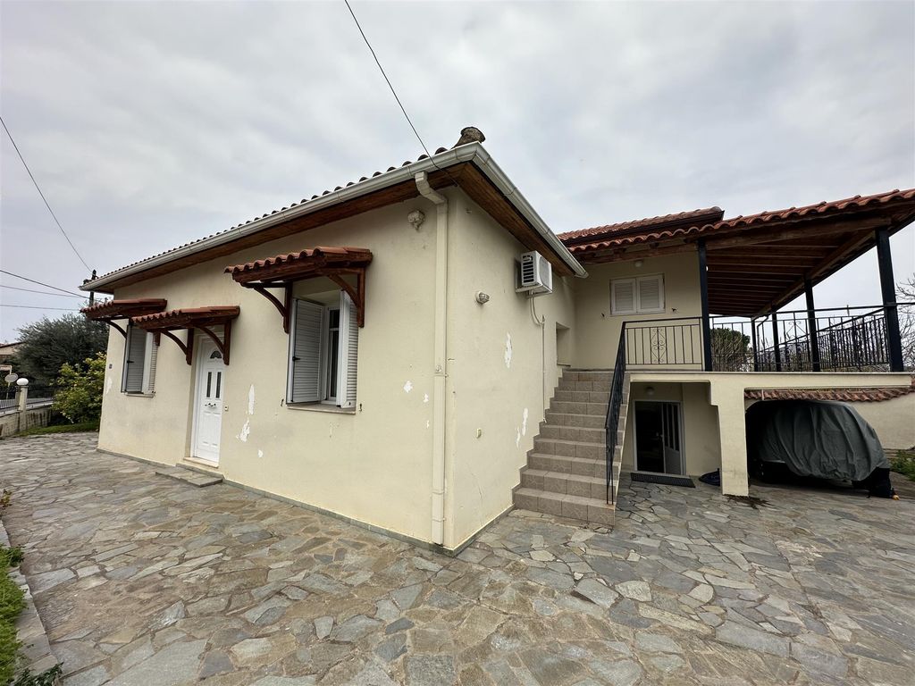 Property photo 1 of 9 4 Bedrooms House In The Center Of Diakopto