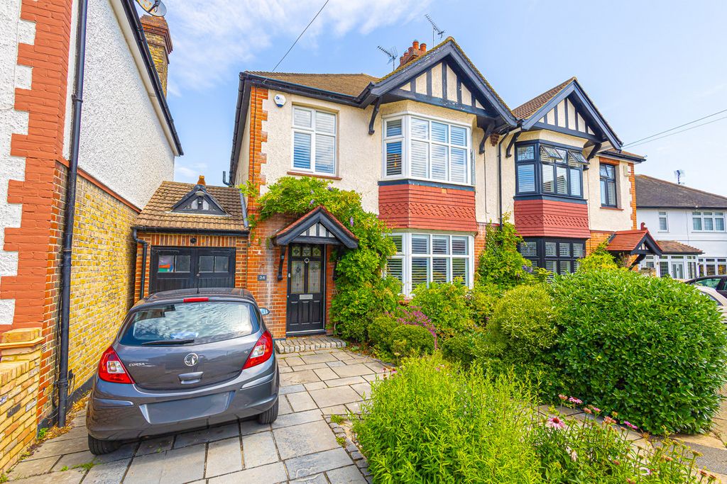 Property photo 1 of 30