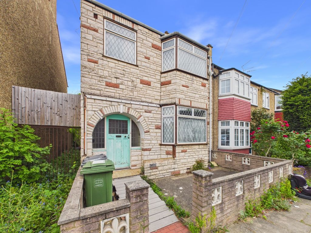 Property photo 1 of 9 4755800