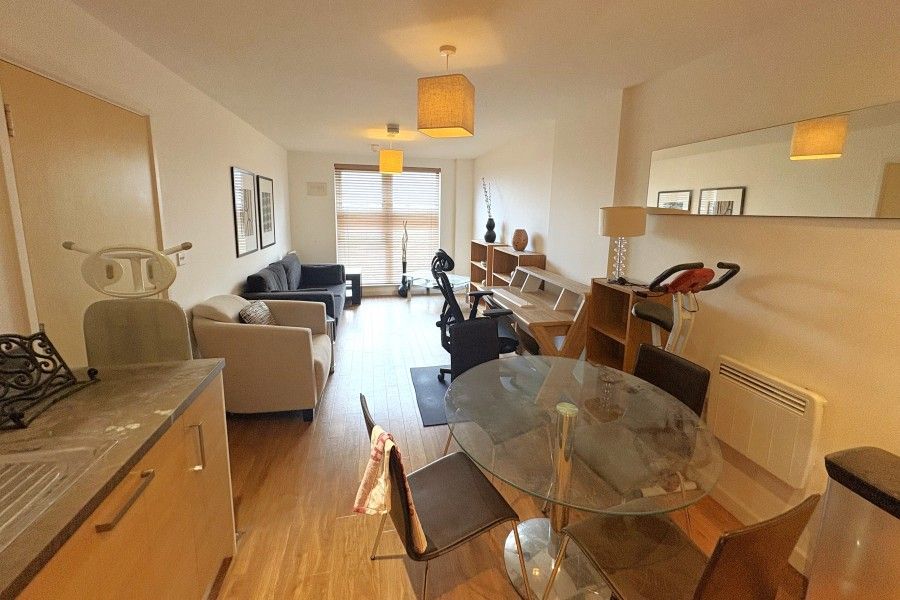 Property photo 3 of 6