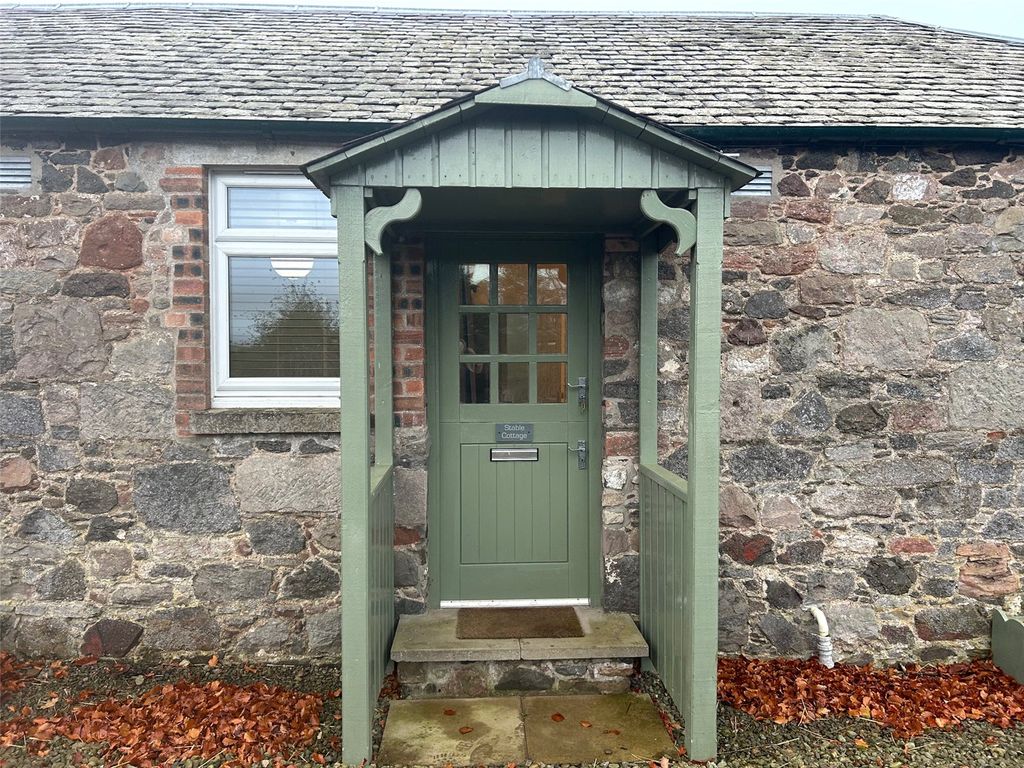 Property photo 2 of 10 Entrance