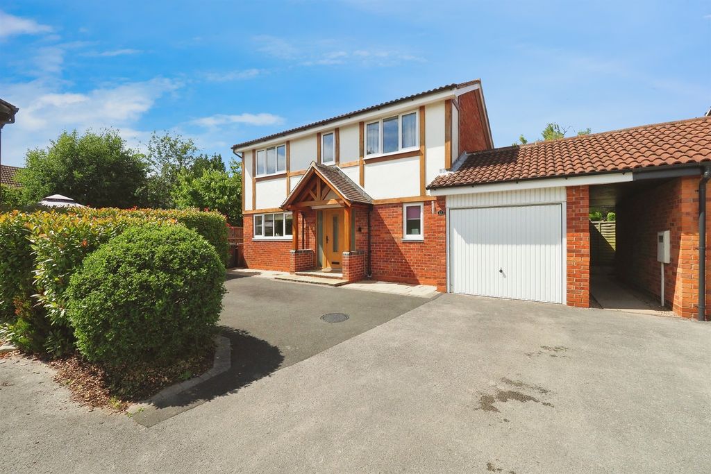 Property photo 1 of 17