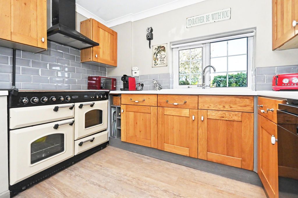 Property photo 2 of 35 Kitchen