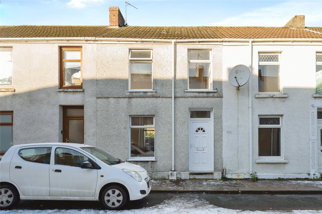 Property photo 2 of 13 Picture No. 02