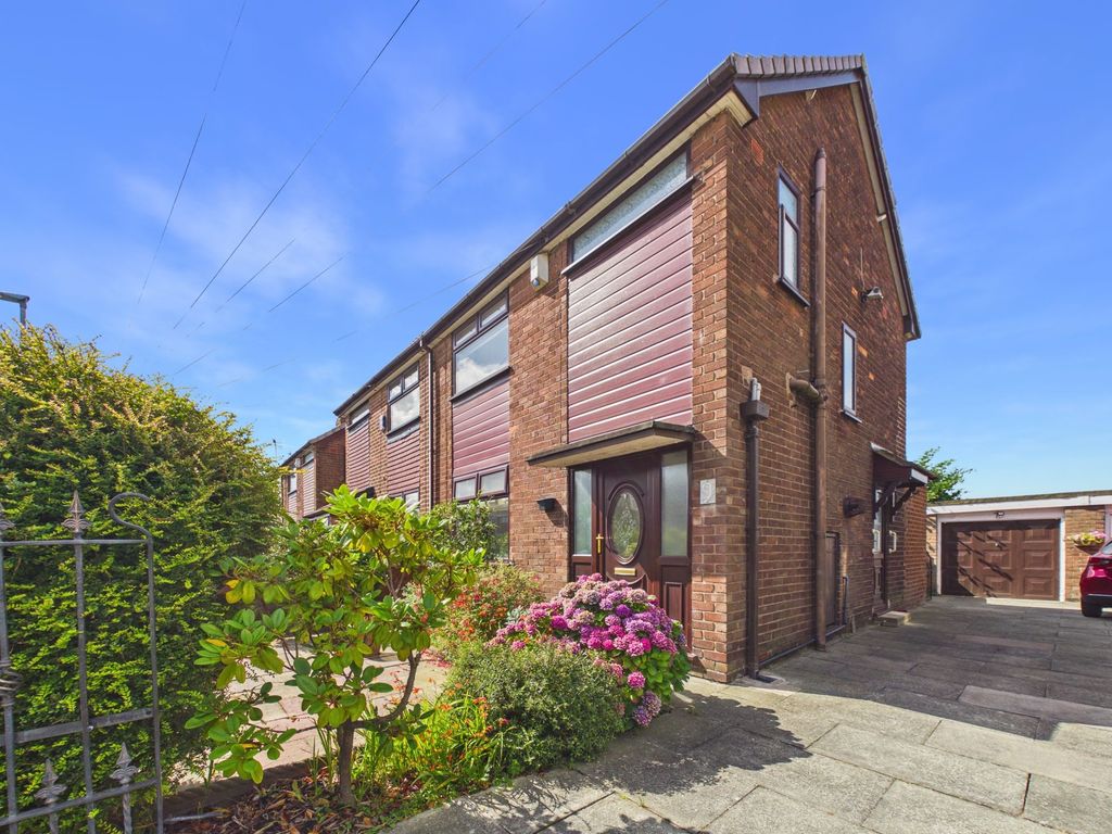 Property photo 1 of 31