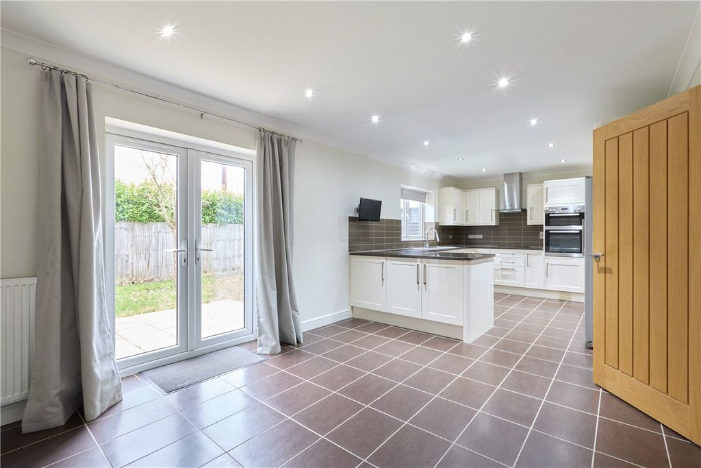 Property photo 3 of 15 Picture No. 04