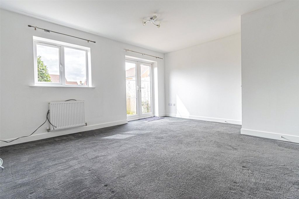 Property photo 3 of 15 Picture No. 24