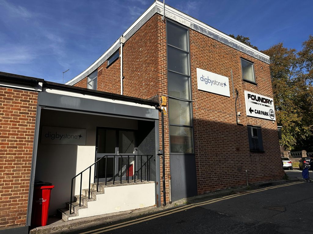 Property photo 3 of 12 P3.Jpg