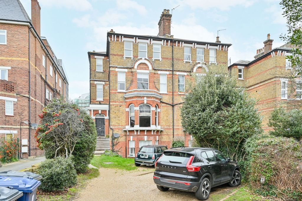 Property photo 1 of 10