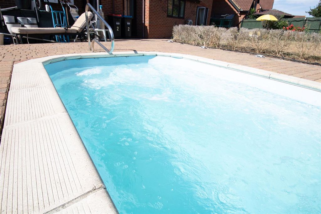 Property photo 3 of 32 Img_2110.Jpg