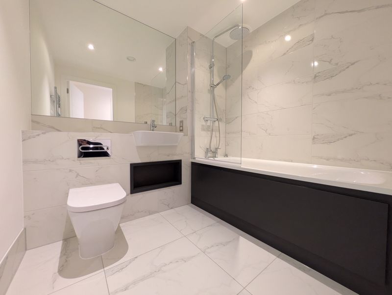 Property photo 1 of 5 Photo 4