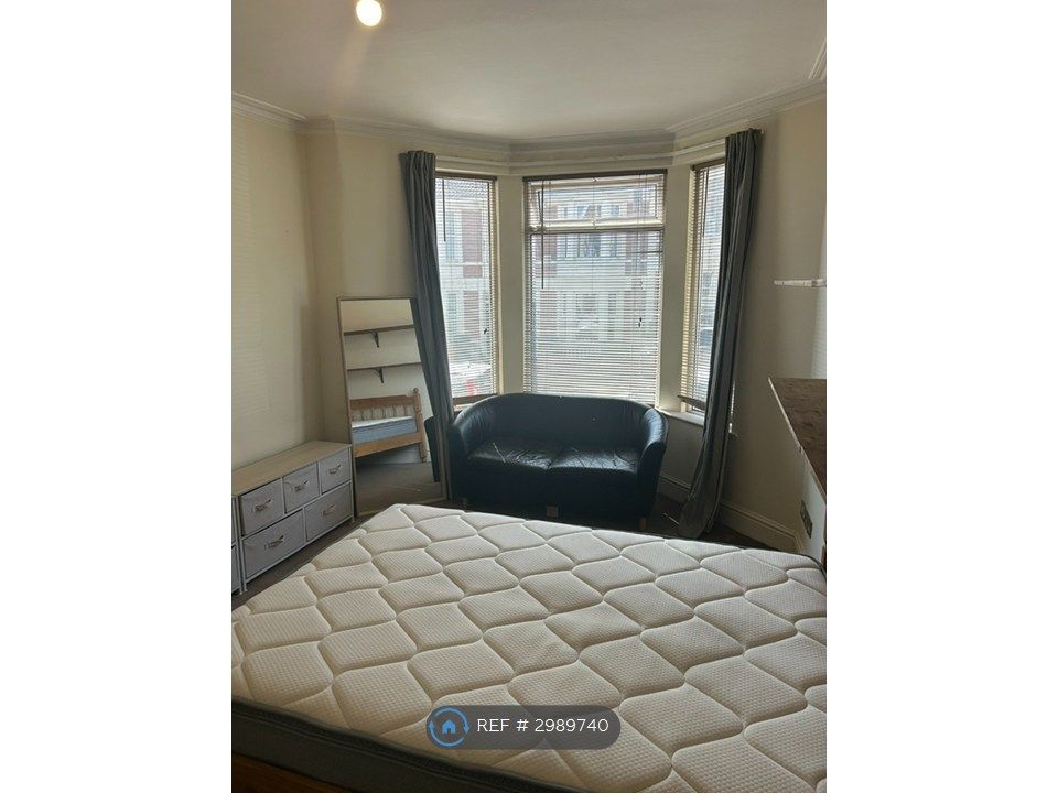 Property photo 3 of 13 Downstairs Bedroom