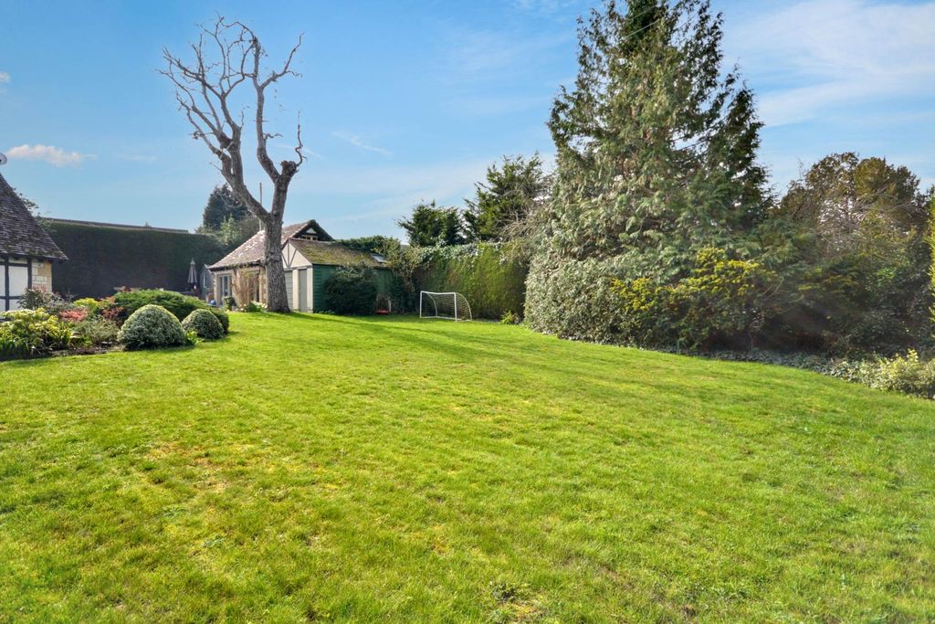 Property photo 2 of 45