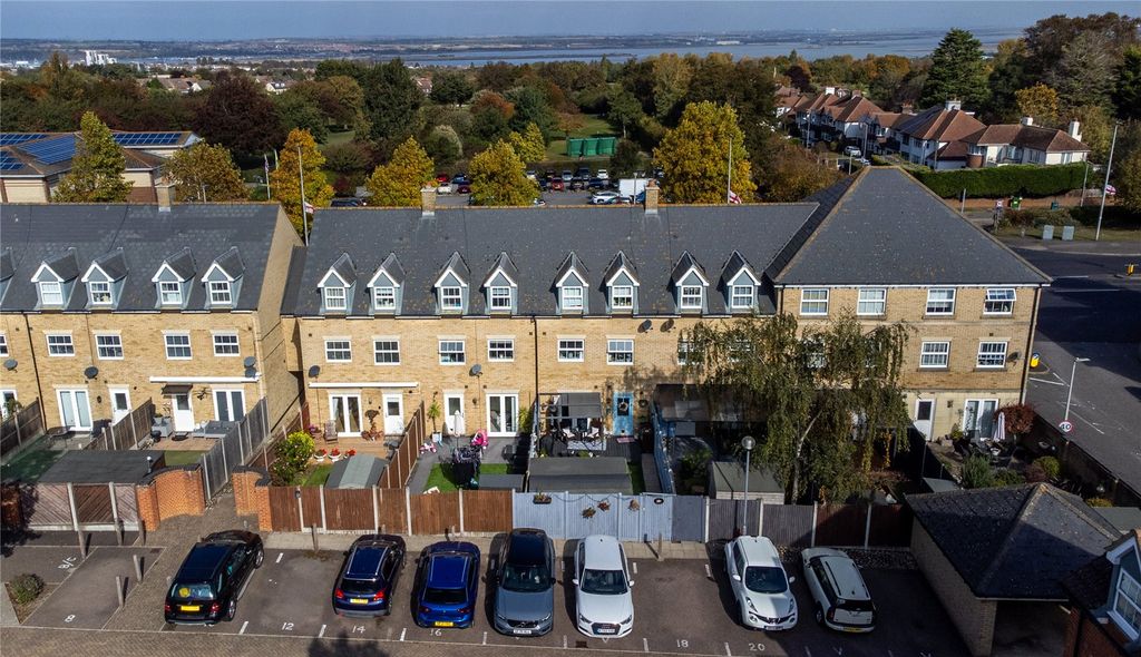 Property photo 3 of 29 Picture No. 06