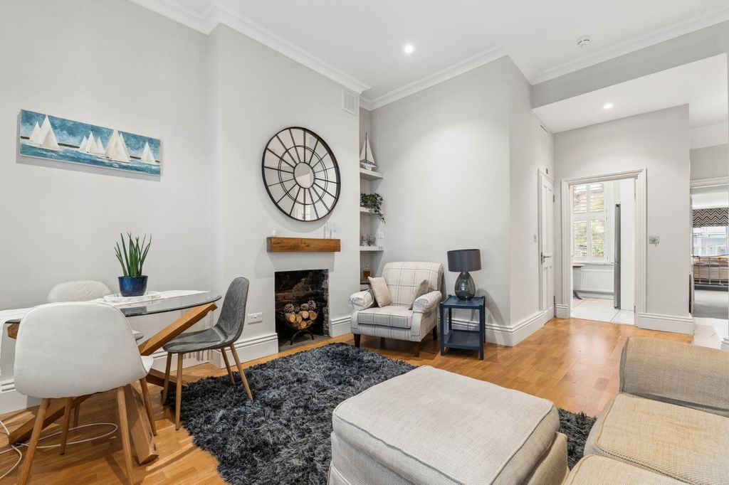 Property photo 3 of 16 Reception Room