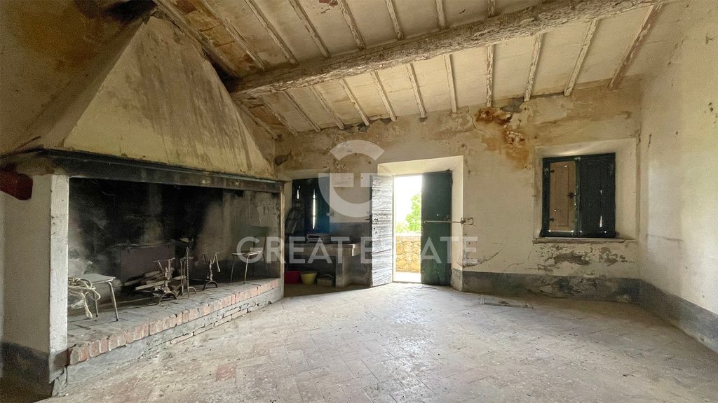 Property photo 2 of 29 Interiors