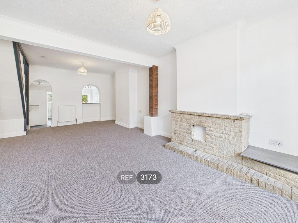 Property photo 3 of 13 Living Room