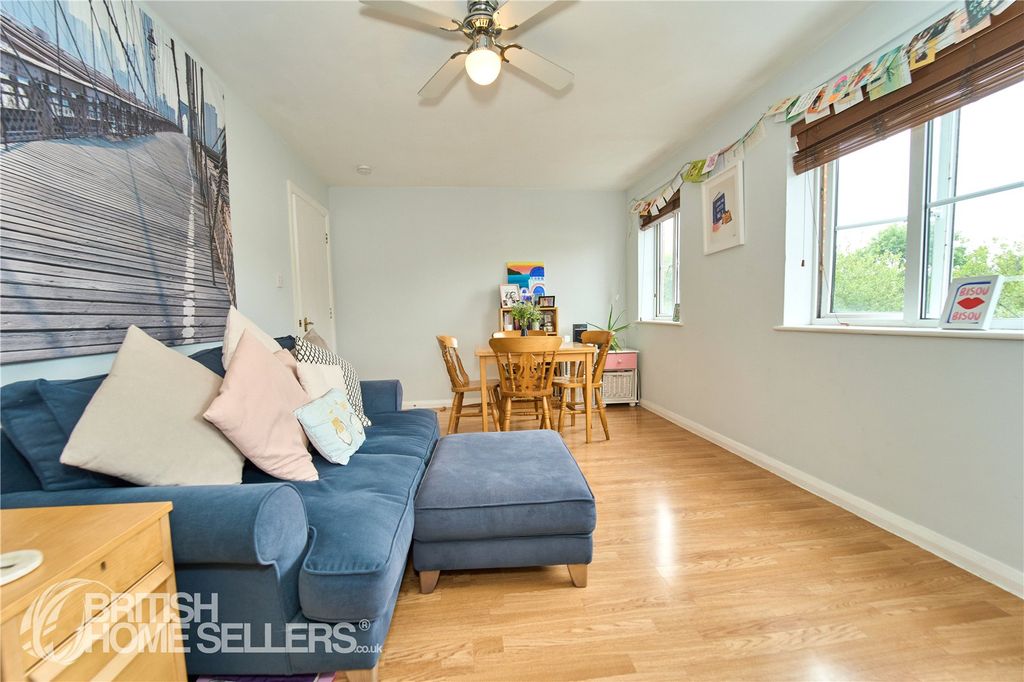 Property photo 3 of 14 Picture No. 08