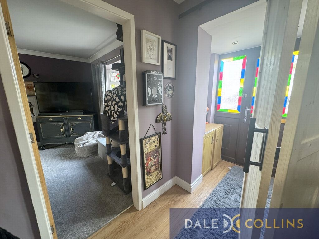 Property photo 2 of 23 Photo 7