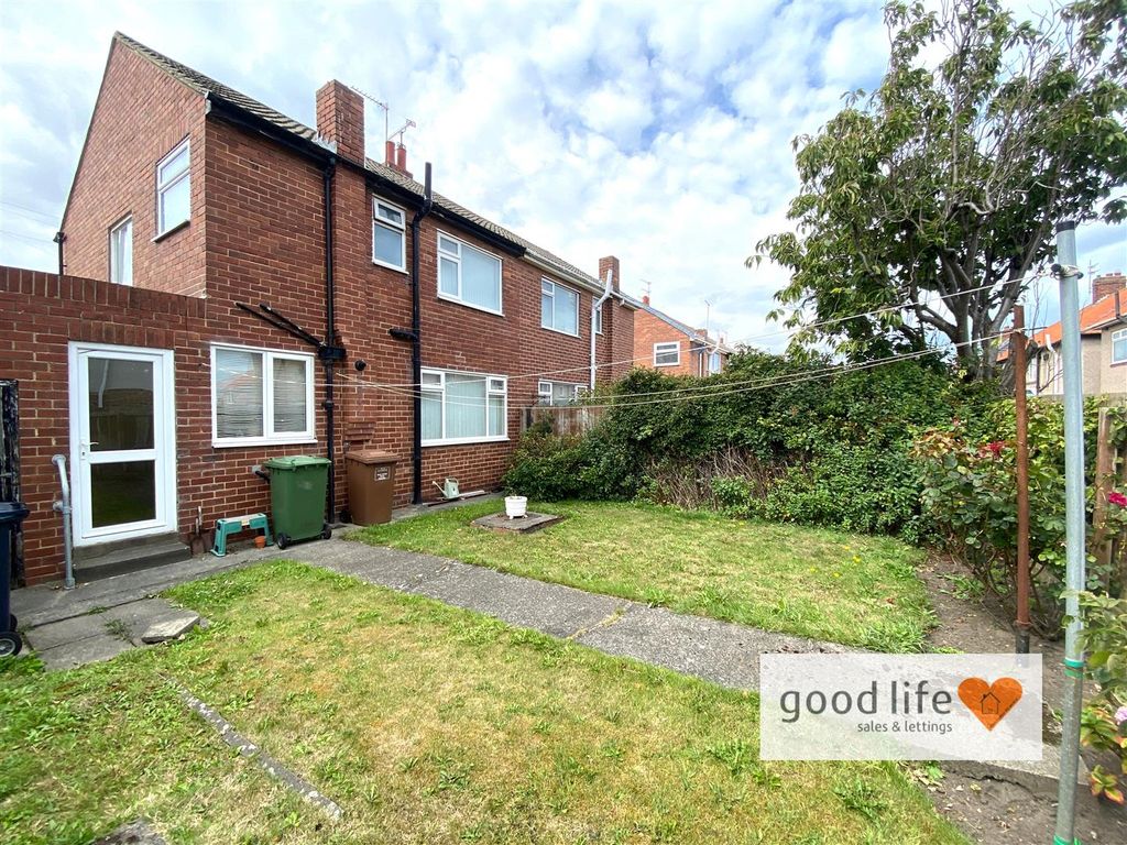 Property photo 3 of 17 20250808_133002681_Ios33Wetherbyroad.Jpg