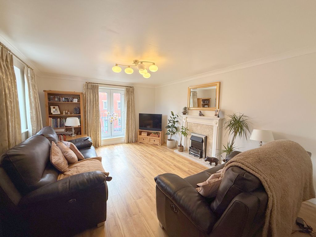 Property photo 3 of 26 Gallery